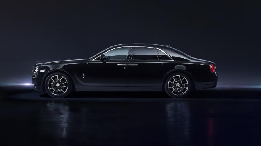  Rolls-Royce Ghost Black Badge Versace 2017 года  (фото 3 из 5)